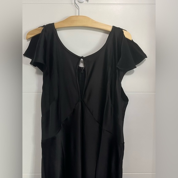 *NEW* Women’s The Occasion Flutter-Sleeve Keyhole Satin Maxi Dress - Size L - Picture 3 of 6